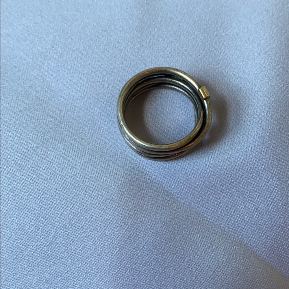 Ring - Picture 2 of 5
